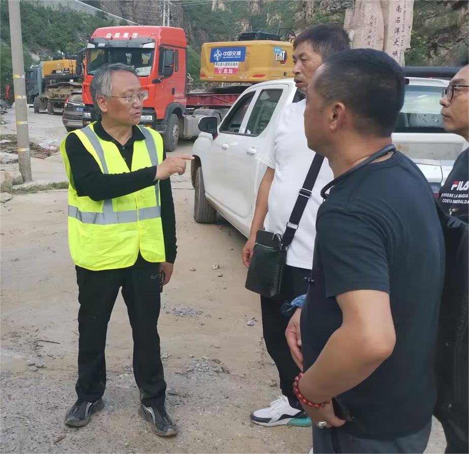 延怀生态公司全力共同珠窝大坝垂危接济工作
