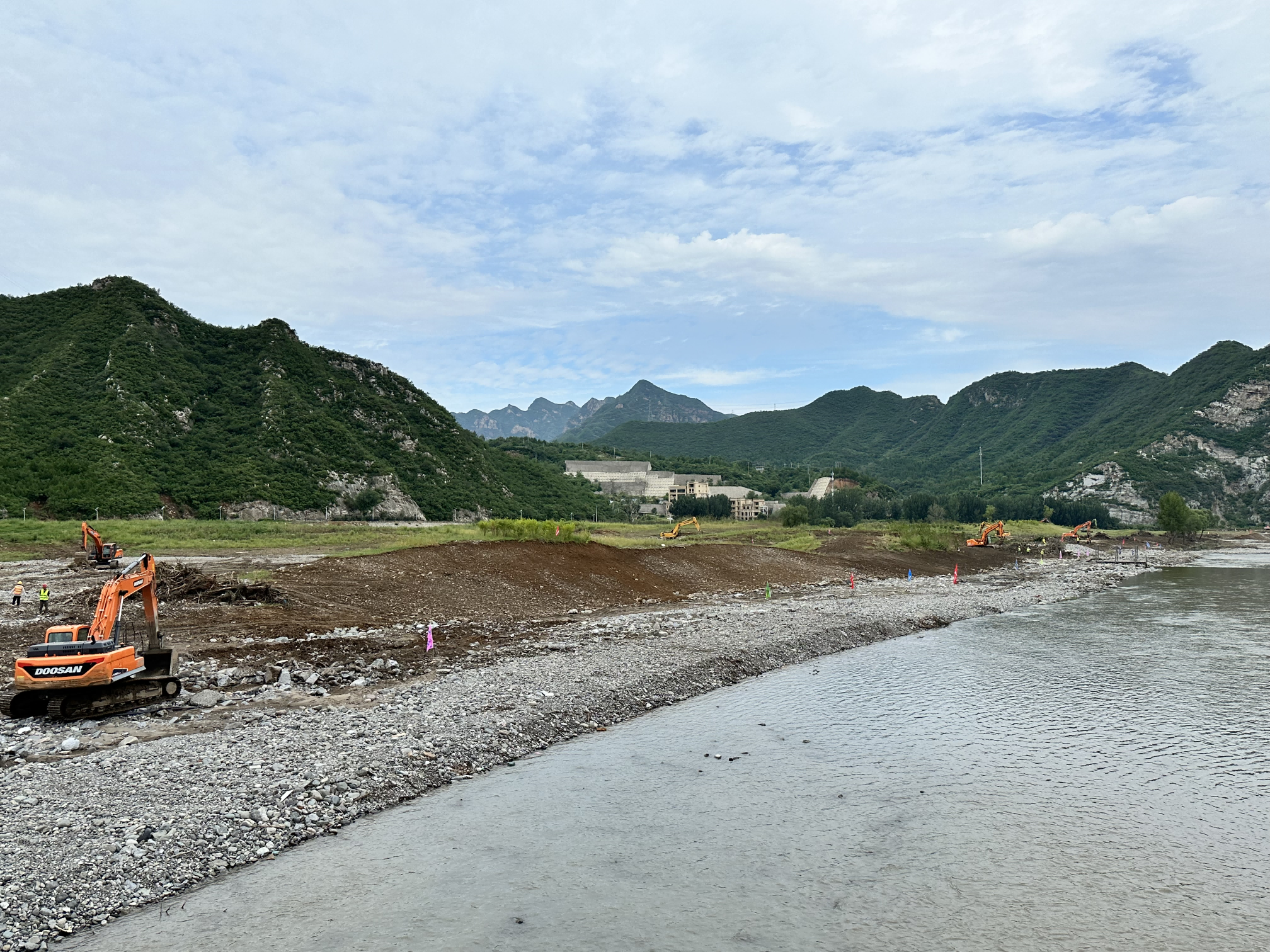 一线传真 | 野溪桥至陈家庄桥区域1200米河路算帐靠近尾声